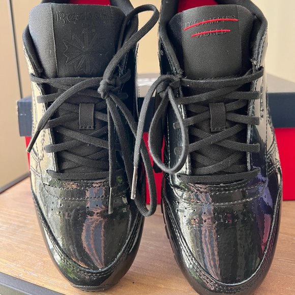 Nearly New (Only Worn Twice) Reebok It's A Man's World Women's Running Sneakers - Picture 7 of 16